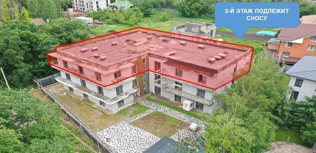 Этаж клубного дома Pine Hill сносят в Алматы