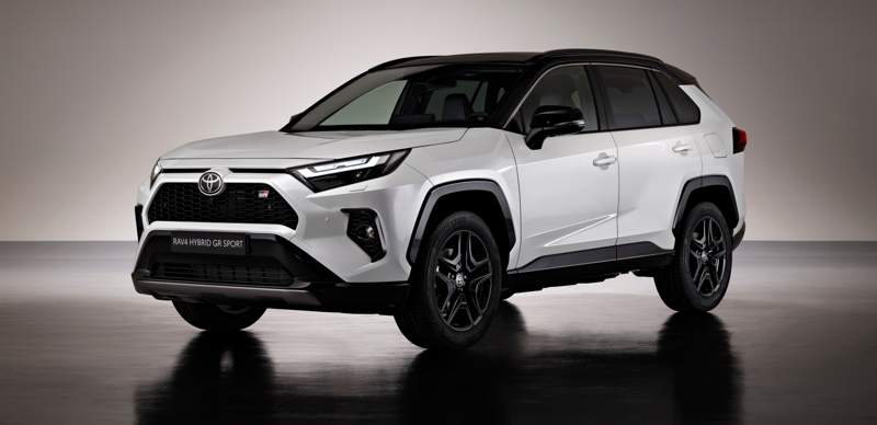Toyota RAV4 стал самым продаваемым кроссовером в мире