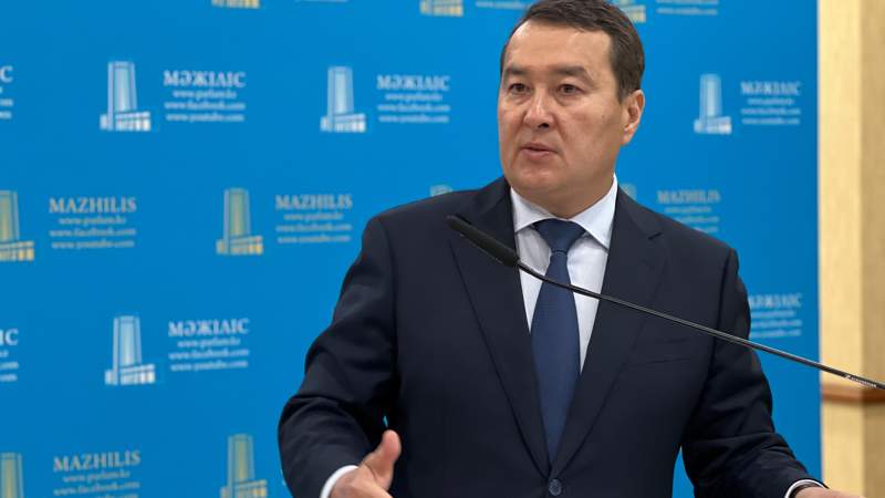 "Ради Смаилова "сдвинули" Годунову": бывший премьер прокомментировал уход экс-главы ВАП