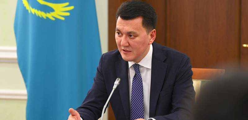 Что делают журналисты и лингвисты в Конституционной комиссии, рассказал госсоветник Карин