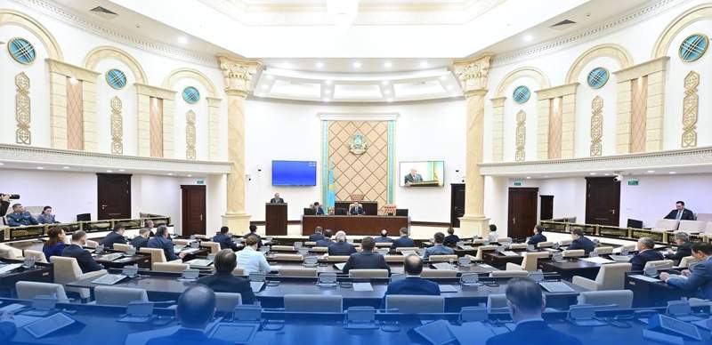 Законопроект о масс-медиа одобрил сенат в первом чтении