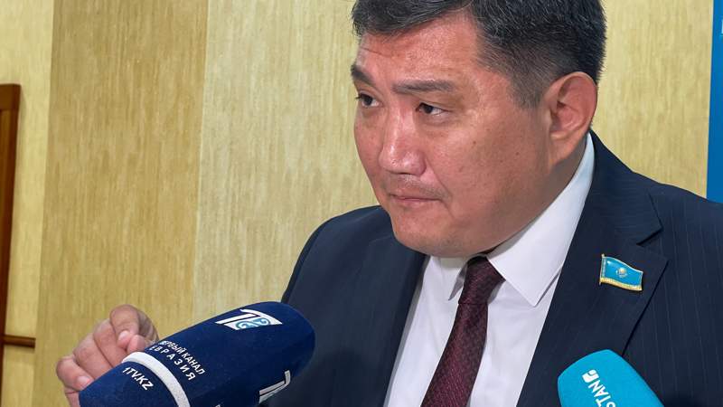 Астанчанам сказали сидеть дома – депутат вспомнил фашистов и недоволен акиматом