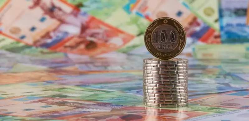 Курс продажи доллара в банковских обменниках вырос до 467 тенге, евро превысил 500 тенге