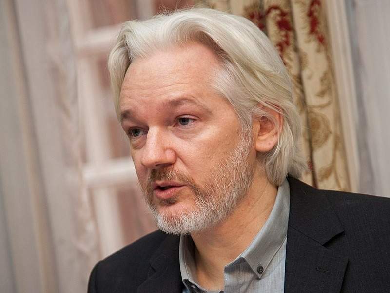 Основателя WikiLeaks Джулиана Ассанжа освободили из тюрьмы в Лондоне
