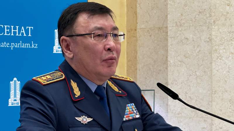 Полиция в Казахстане усилила охрану религиозных учреждений на фоне терактов в Дагестане