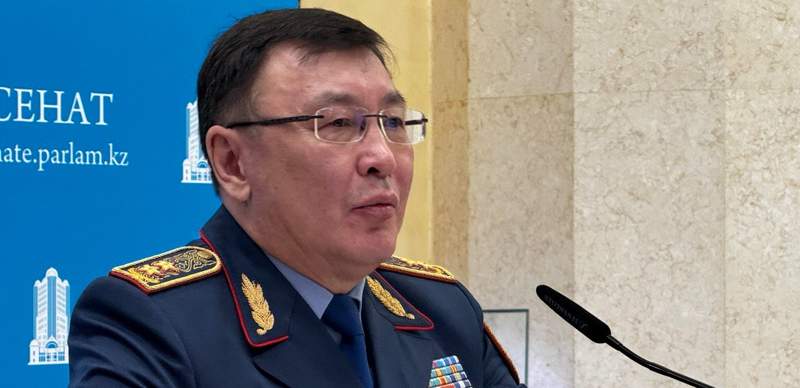 Девушка, упавшая из окна дома в Алматы, оказалась гражданкой Кыргызстана
