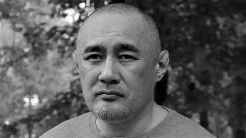 Умер казахстанский журналист Айдос Садыков