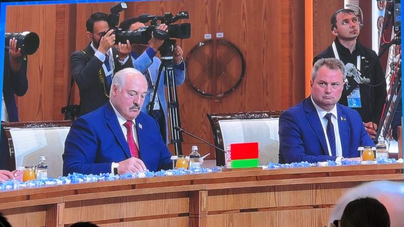 Республику Беларусь приняли в ШОС