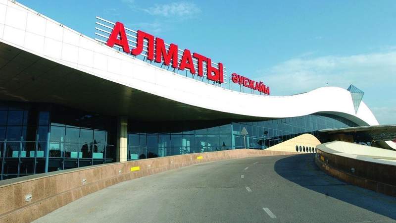 Новые ограничения в аэропорту Алматы: въезд на второй этаж закрывают