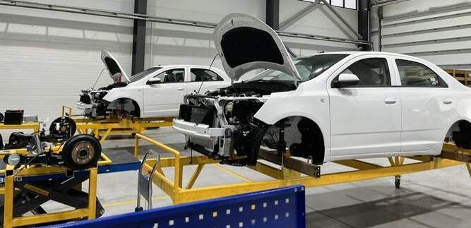 В Кыргызстане начали сборку авто Chevrolet Cobalt