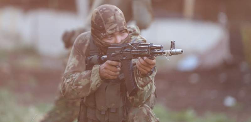 Военные учения проходят в Каспийском море на мысе Токмак