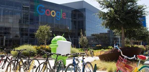 В ЕС расследуют сделку Google и Samsung по установке ИИ в смартфоны S24
