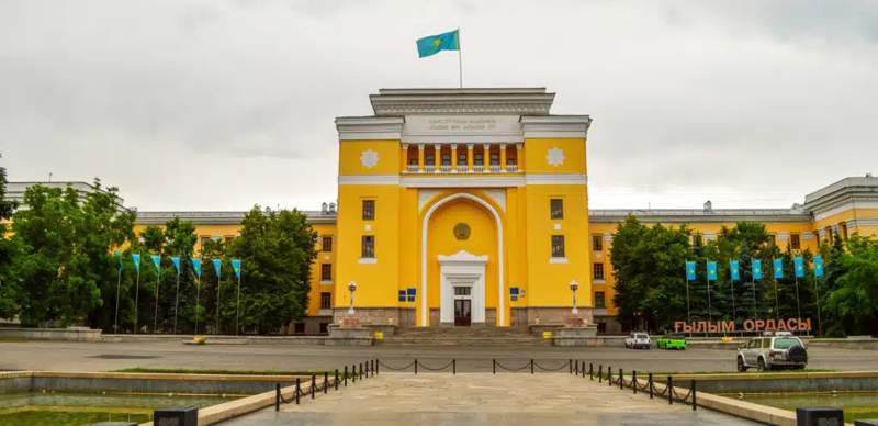 Назарбаев больше не академик, обнуление списков и затянутая трансформация: как Академия наук реагирует на слова министра науки