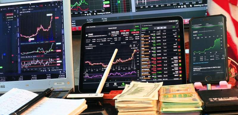 Торговля корпоративными облигациями на KASE снизилась в июне на 54% 