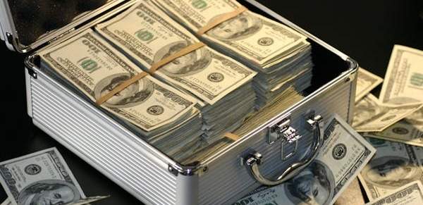 Нацбанк РК продал валюту из Нацфонда на 506 млн долларов