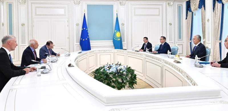 Токаев и Боррель обсудили будущее сотрудничества Казахстана и ЕС