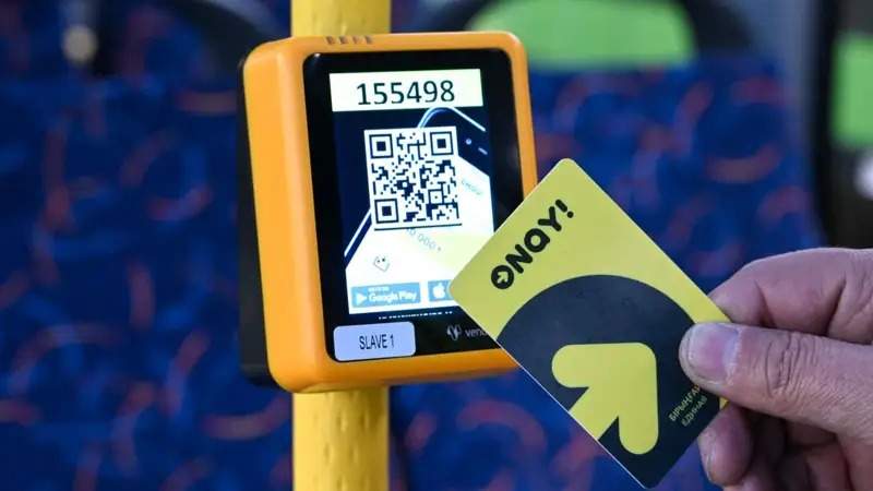 Оплату проезда в автобусах банковскими картами пообещал аким Алматы