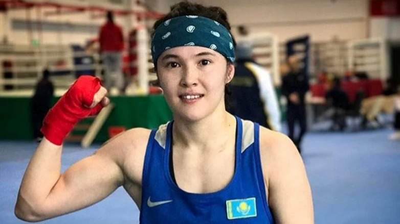Назым Кызайбай вышла в полуфинал соревнований по боксу на ОИ-2024