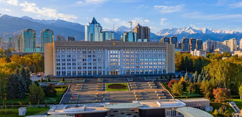 Компания акимата Алматы объявила тендер на покупку PR-материалов в СМИ. Что не так в конкурсе госзакупок