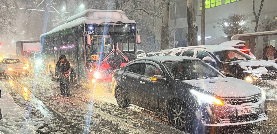 Казахстан готовится к первому зимнему удару: циклон принесёт снег и морозы