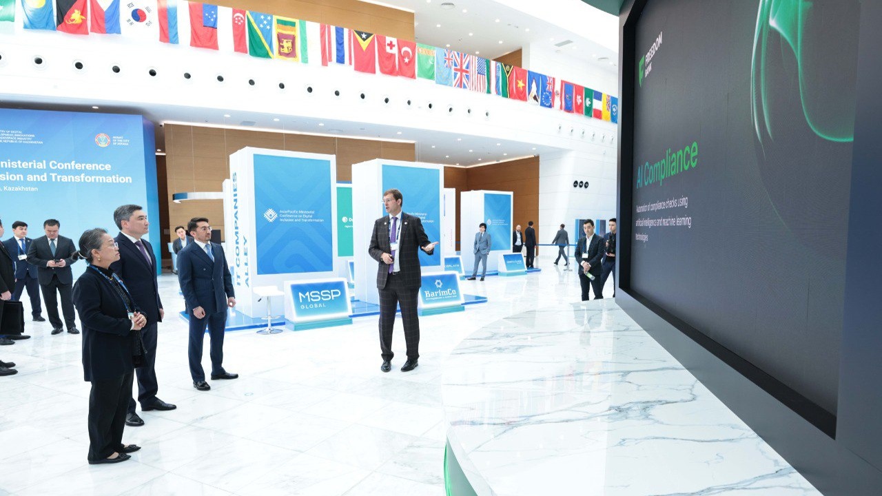 Цифровой кредит для бизнеса презентовал Freedom Bank премьер-министру Казахстана