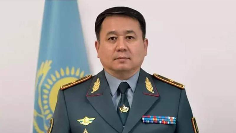 Отличившийся во время землетрясений и паводков вице-министр по ЧС Сыздыков покинул пост