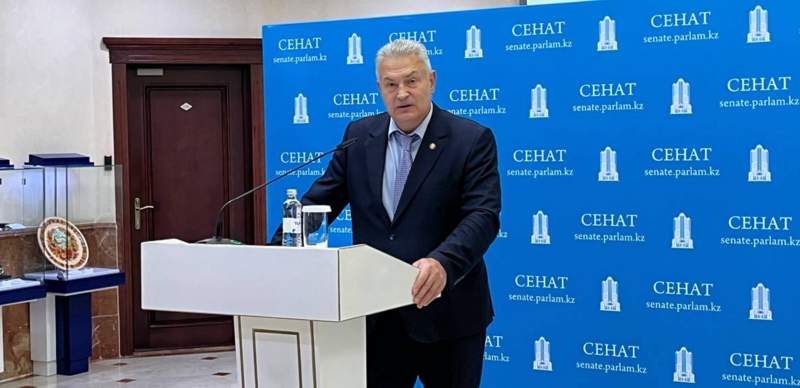 "Поставим на штрафстоянку". В МВД призвали казахстанцев регистрировать мопеды