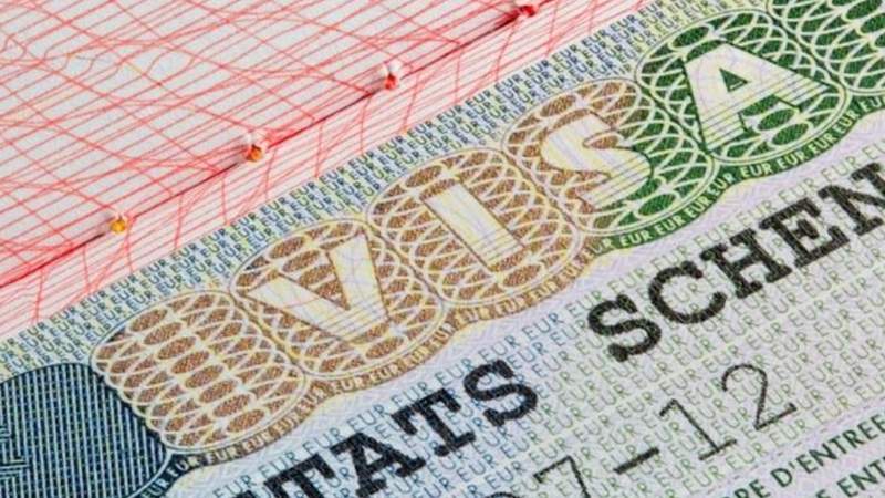 Полиция Германии предлагает проверять соцсети подающих на шенгенскую визу 