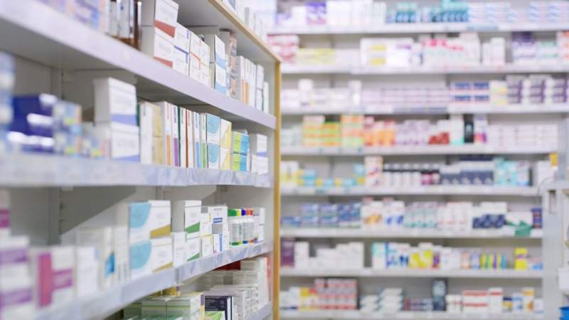 Миссия – устранить конкурента? Почему фармацевтический гигант AstraZeneca судится с минздравом