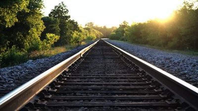 Казахстан и Россия возобновят движение поездов в Новосибирск
