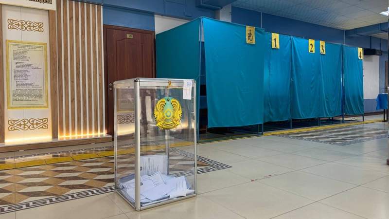 Для людей с инвалидностью оборудовали специальные кабинки в Костанае