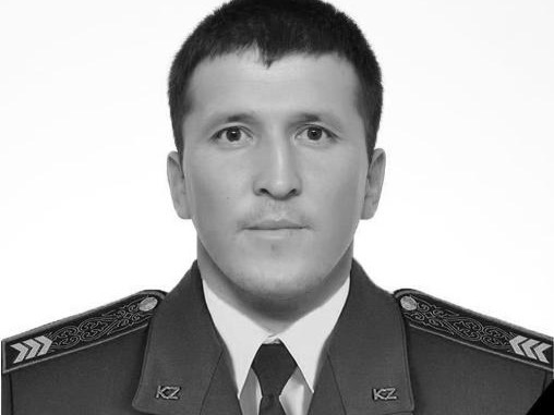 Погиб спасатель, тушивший степной пожар в Баянаульском нацпарке