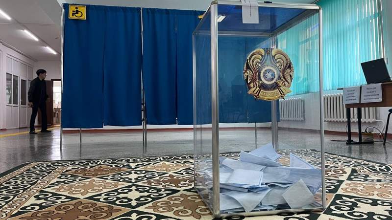 Большинство проголосовавших против строительства АЭС – в Алматы, за – в Улытауской области. Проценты по регионам