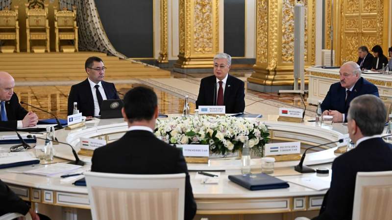 Воздержаться от критических выпадов предложил Токаев главам стран СНГ