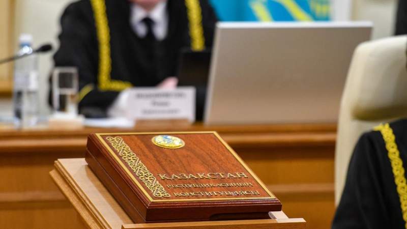 Конституционный суд проверит законность запрета работать на госслужбе осуждённых за тяжкие преступления
