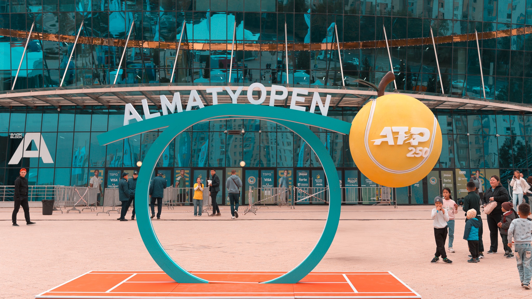 В Алматы проходит международный турнир Almaty Open ATP 250