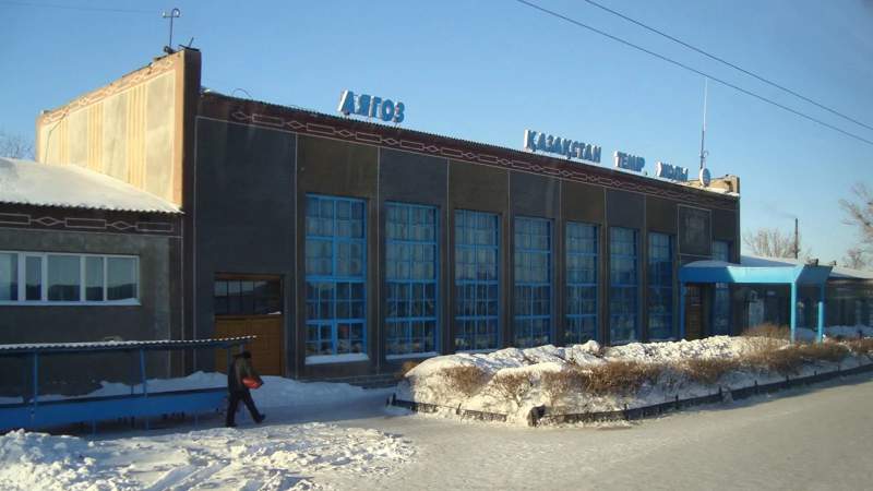 Аварийное отключение отопления в Аягозе: жители жалуются на холод в квартирах, акимат рапортует о восстановлении тепла