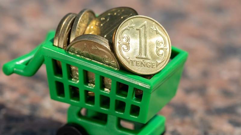 В Казахстане почти вдвое снизилось число получателей соцвыплат за вредные условия труда 