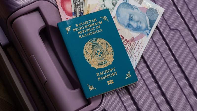 Более 12 тысяч казахстанцев сменили национальность за последние четыре года