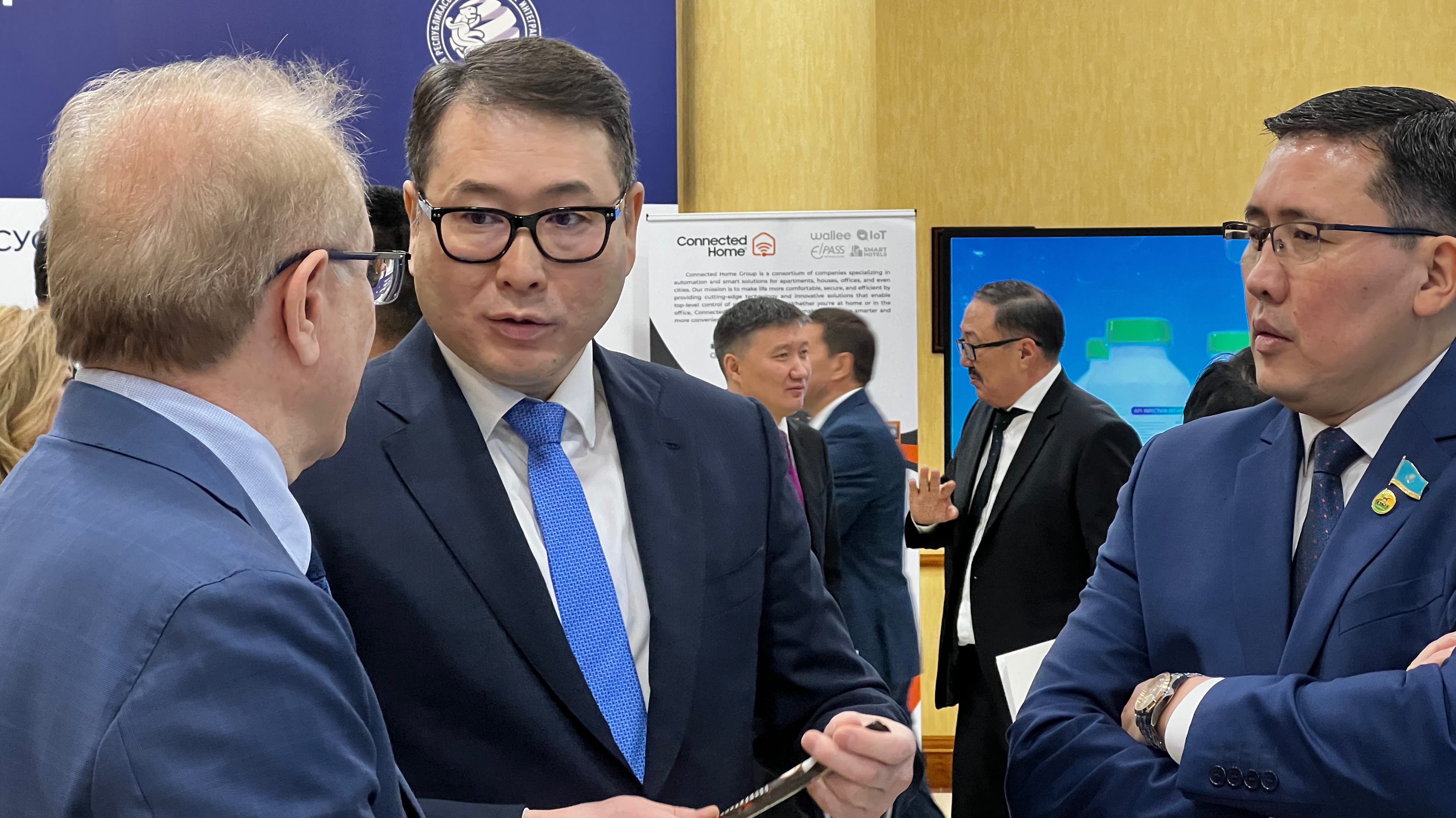 "Огурцами я свою работу не оцениваю": как министр торговли отвечал на вопросы журналистов