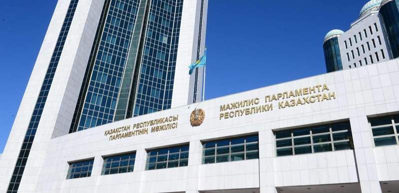 Казахстан привлечёт 1,3 млрд долларов у международных банков для экономического роста