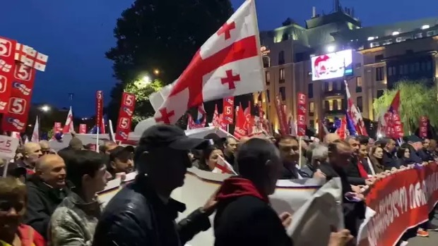 Шестой день протестов в Тбилиси: конфликт власти и оппозиции только усиливается