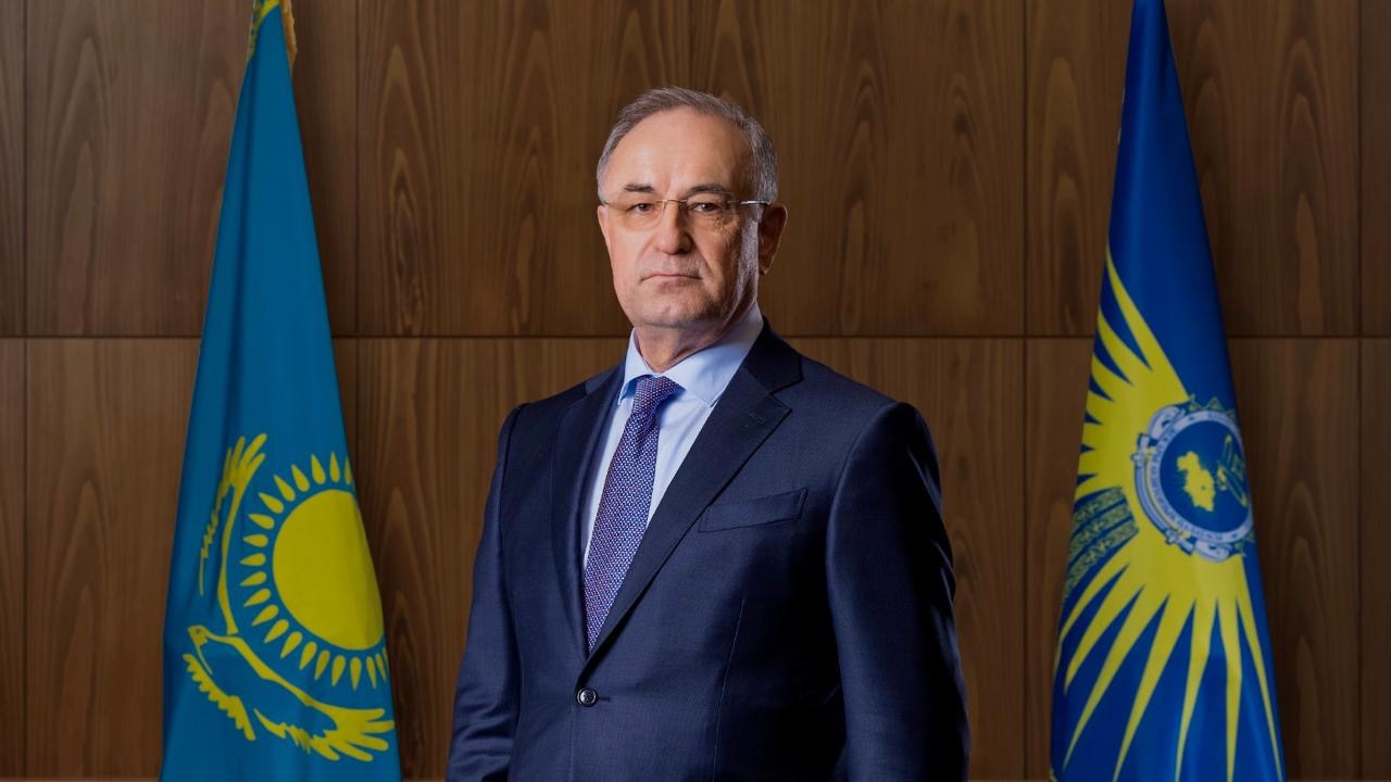 Сенат освободил Рашита Ахметова от должности члена ВАП