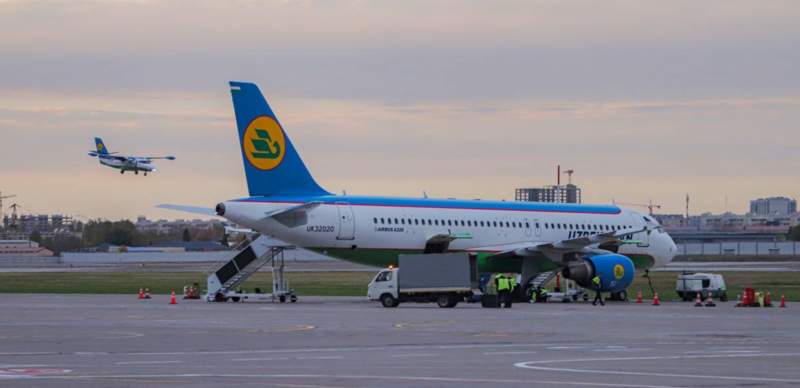Самолёт Uzbekistan Airways рейса Ташкент – Астана экстренно вернулся в аэропорт вылета