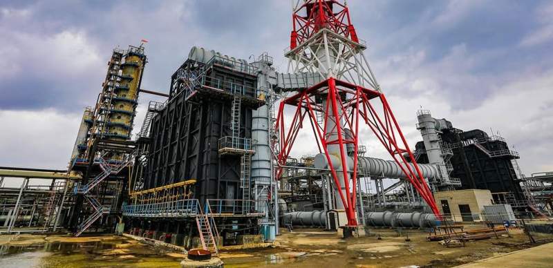 На Атырауском НПЗ второй день устраняют разлив нефтепродуктов
