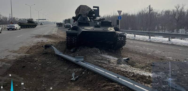 Два военных тягача упали на трассе Алматы – Усть-Каменогорск