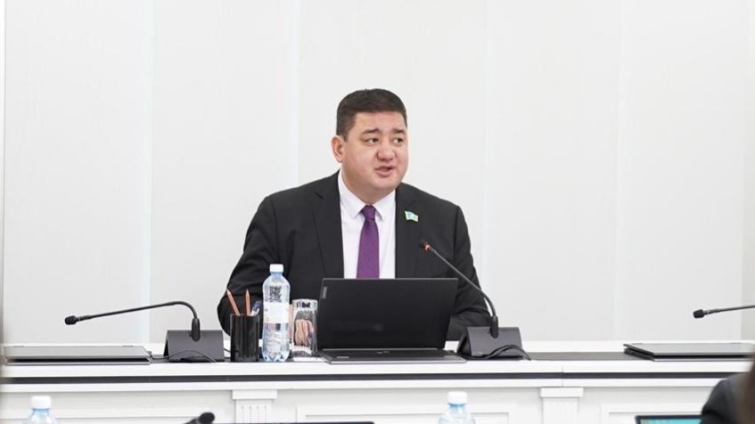 Ерлан Каналимов покинул пост председателя маслихата Астаны
