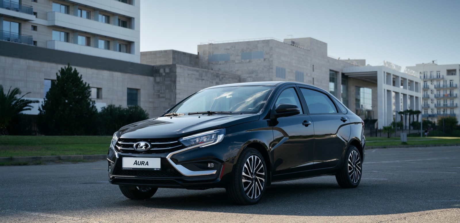 В Казахстане стартуют розничные продажи Lada Aura
