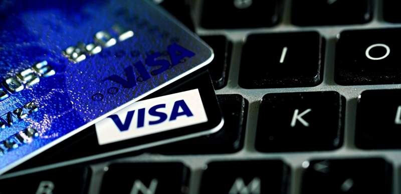 Карты Visa в Казахстане теперь можно добавить в цифровой кошелек одним касанием