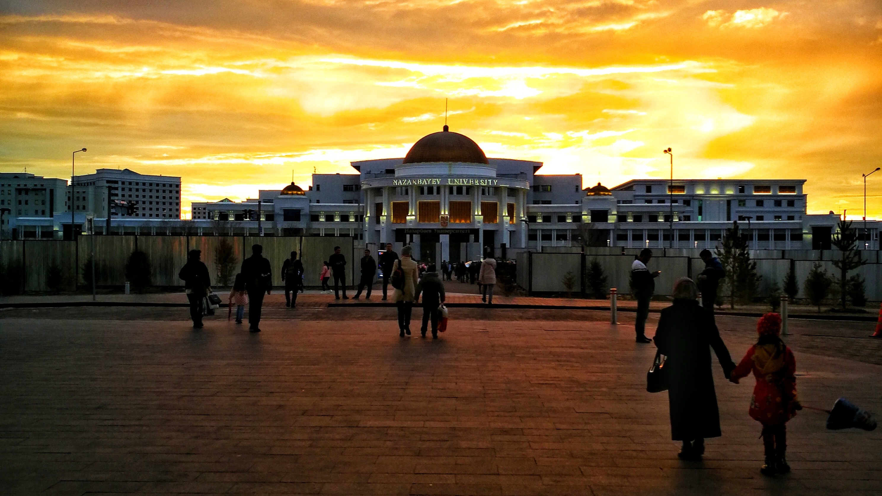 Студента Назарбаев университета оштрафовали за скрытую съёмку в женском туалете